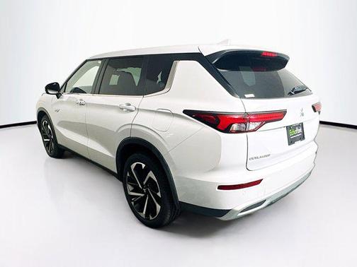 2023 Mitsubishi Outlander PHEV SE S-AWC