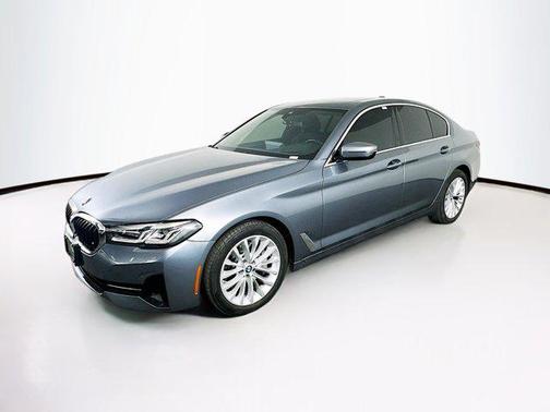 2022 BMW 530 i
