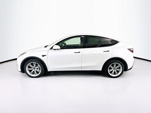 2021 Tesla Model Y Standard Range Rear-Wheel Drive