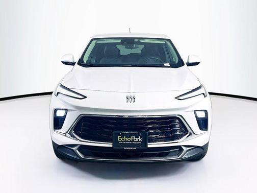 Summit White 2025 Buick Encore GX Preferred