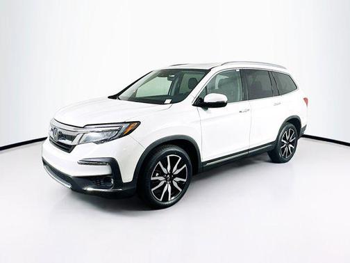 2022 Honda Pilot Touring 8-Passenger