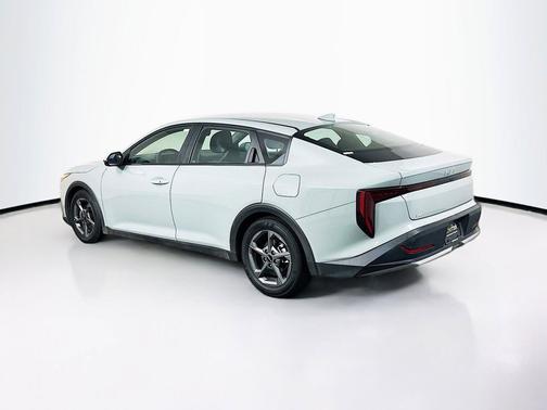 Morning Haze 2025 Kia K4 LXS