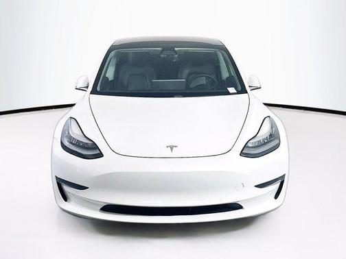 2020 Tesla Model 3 Standard Range