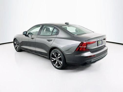 2025 Volvo S60 B5 Core