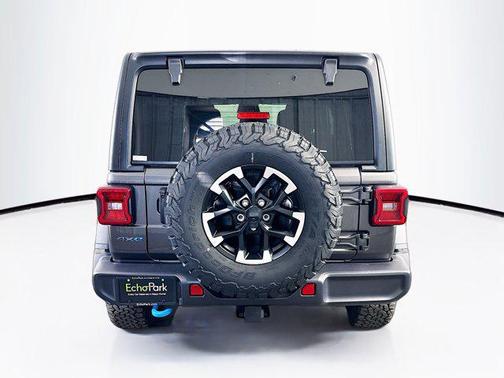 Granite Crystal Metallic Clearcoat 2025 Jeep Wrangler 4xe Rubicon