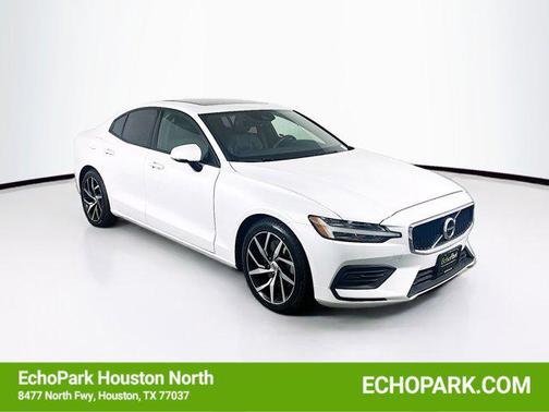 2020 Volvo S60 T5 Momentum