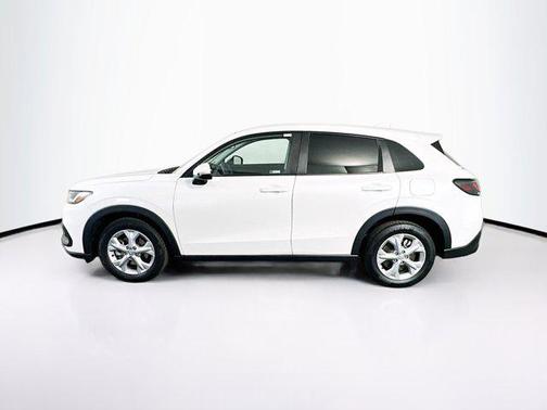 Platinum White Pearl 2023 Honda HR-V LX