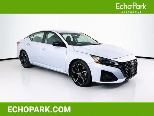 2023 Nissan Altima SR FWD