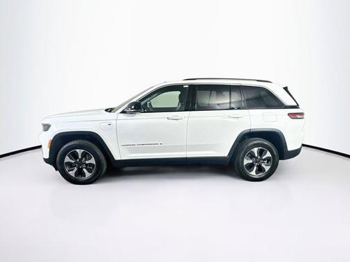 Bright White Clearcoat 2023 Jeep Grand Cherokee 4xe Base