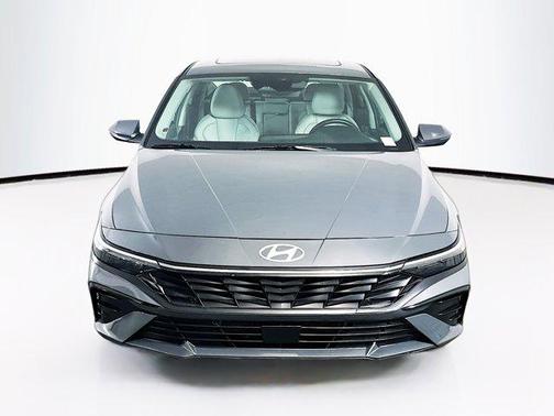 2025 Hyundai ELANTRA HEV Limited