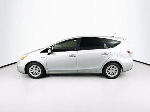 2014 Toyota Prius v Three