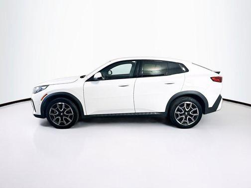 2025 BMW X2 xDrive28i