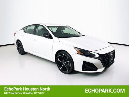 2024 Nissan Altima SR FWD