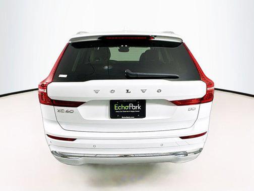 2022 Volvo XC60 B5 Inscription