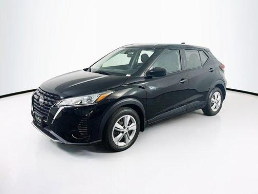 2022 Nissan Kicks S