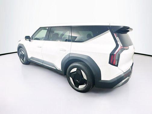 2024 Kia EV9 Light Long Range