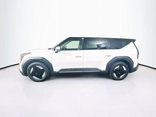 2024 Kia EV9 Light Long Range