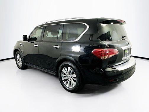 2017 INFINITI QX80 Base