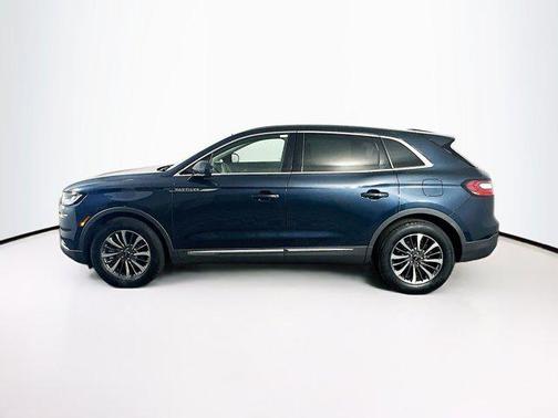 2022 Lincoln Nautilus Standard