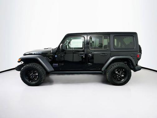 Black Clearcoat 2025 Jeep Wrangler 4xe Willys