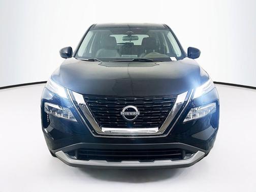Super Black 2023 Nissan Rogue SV
