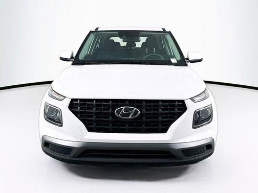 2022 Hyundai VENUE SE