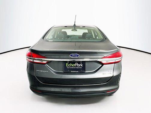 2018 Ford Fusion Hybrid SE