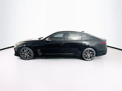 2023 Kia Stinger GT-Line