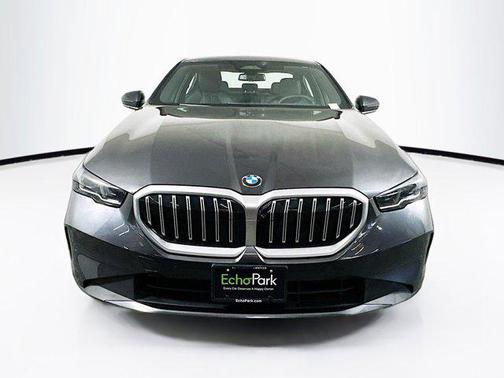 2025 BMW 530 i