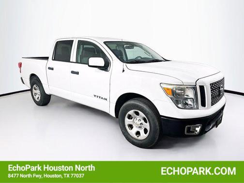 2017 Nissan Titan S