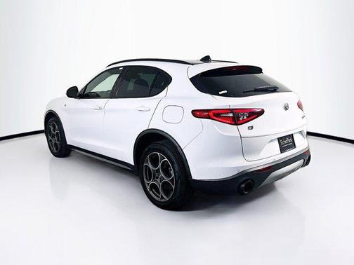 2022 Alfa Romeo Stelvio Ti