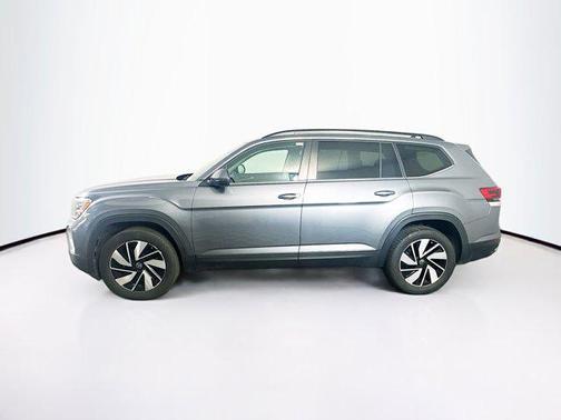 Platinum Gray Metallic 2025 Volkswagen Atlas 2.0T SE w/Technology