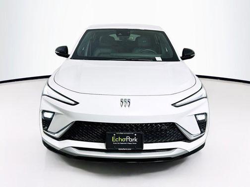 Summit White 2025 Buick Envista Sport Touring