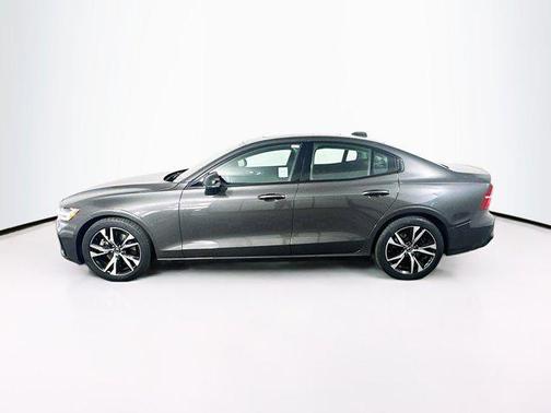 2025 Volvo S60 B5 Core