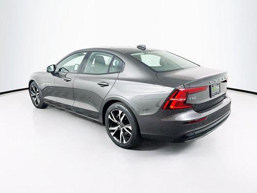 2025 Volvo S60 B5 Core