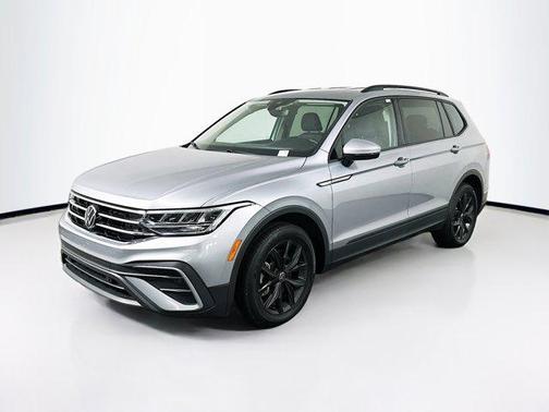 Pyrite Silver Metallic 2024 Volkswagen Tiguan 2.0T S