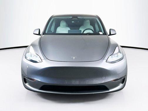 2025 Tesla Model Y Long Range Dual Motor Rear-Wheel Drive
