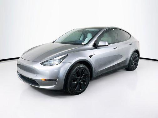 2025 Tesla Model Y Long Range Dual Motor Rear-Wheel Drive