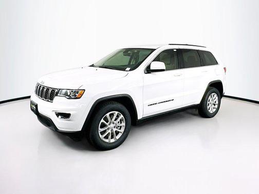 2022 Jeep Grand Cherokee Laredo