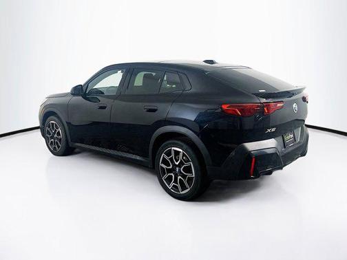 2025 BMW X2 xDrive28i