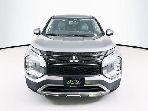 Alloy Silver Metallic 2023 Mitsubishi Outlander SE 2.5 S-AWC