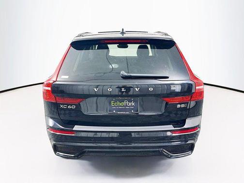 2025 Volvo XC60 B5 Plus