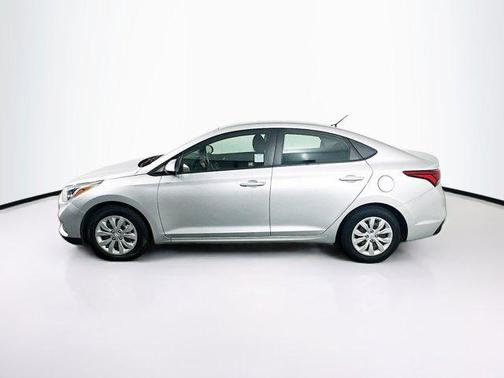 2021 Hyundai Accent SE