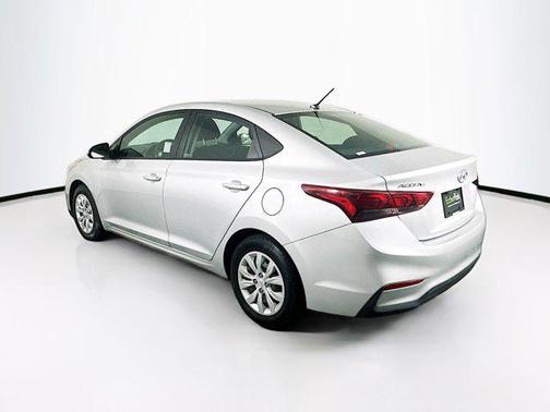 2021 Hyundai Accent SE