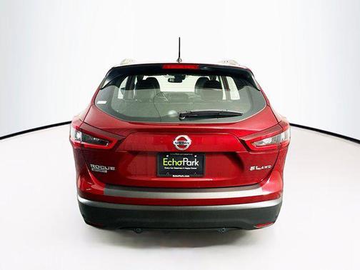 2022 Nissan Rogue Sport SL