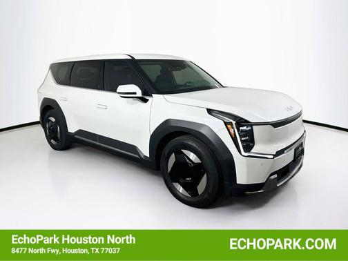 Snow White Pearl 2024 Kia EV9 Light Short Range