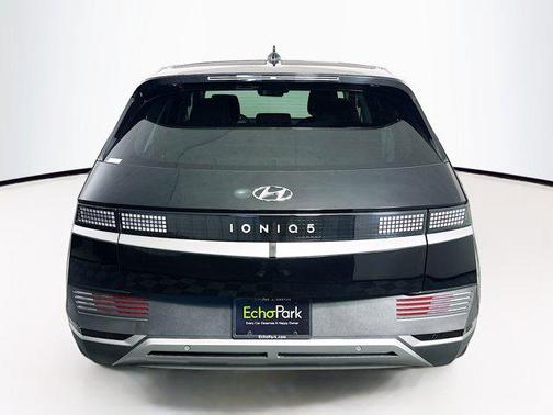 2024 Hyundai IONIQ 5 SE Standard Range