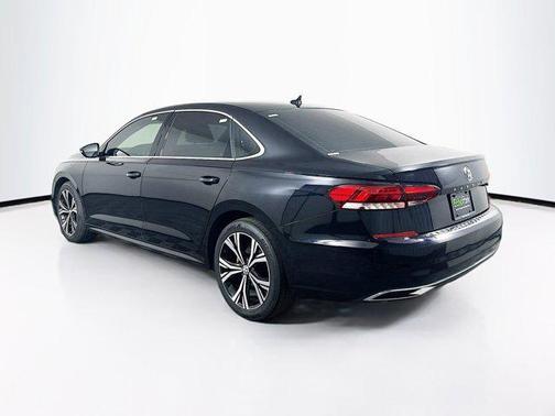 2022 Volkswagen Passat 2.0T SE
