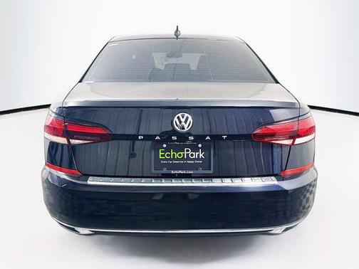 2022 Volkswagen Passat 2.0T SE