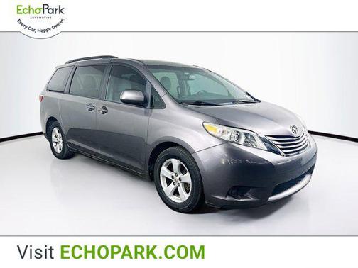 2015 Toyota Sienna LE